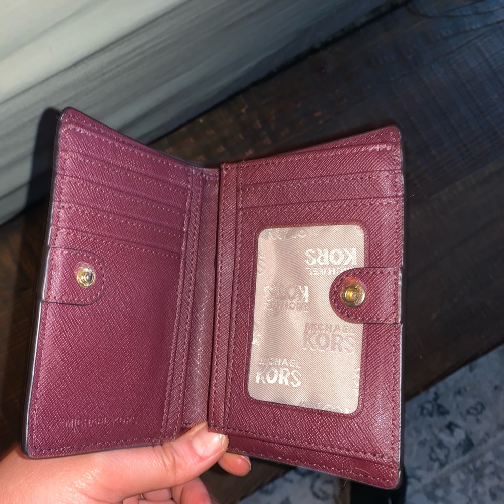 Maroon Wallet